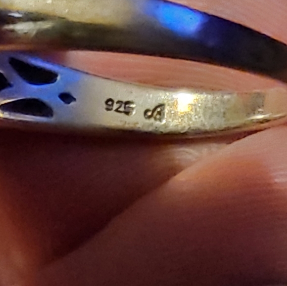 Ring - Picture 5 of 6